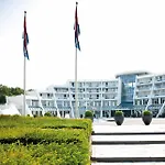 Sanadome & Szálloda 4*