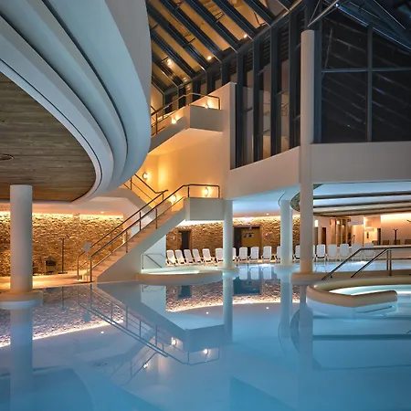 Sanadome & Hotell 4*