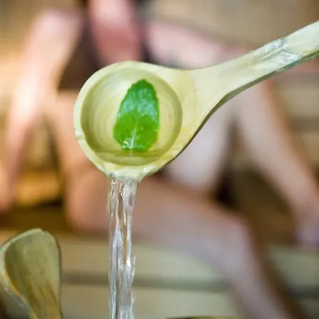 Hotel Sanadome & Nijmegen