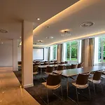 ホテル Sanadome &