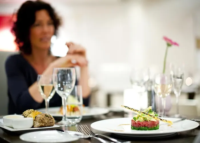 Sanadome & Szálloda 4*